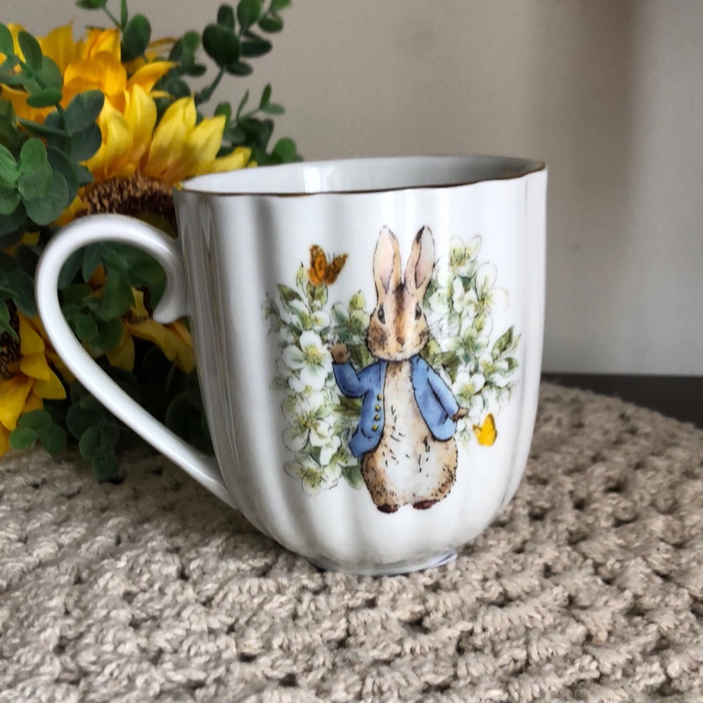 Peter Rabbit White Ceramic Mug - Easter - Picture 3 of 4